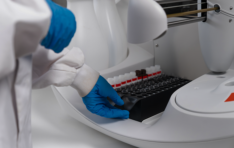 BioSystems A15 Clinical Chemistry Analyzer Front View