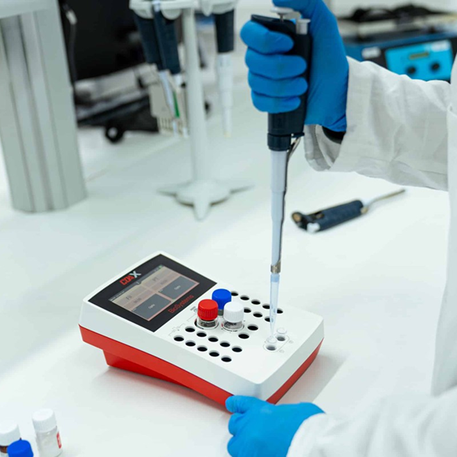 BioSystems COAX Cuvette and Optical Channel Detail